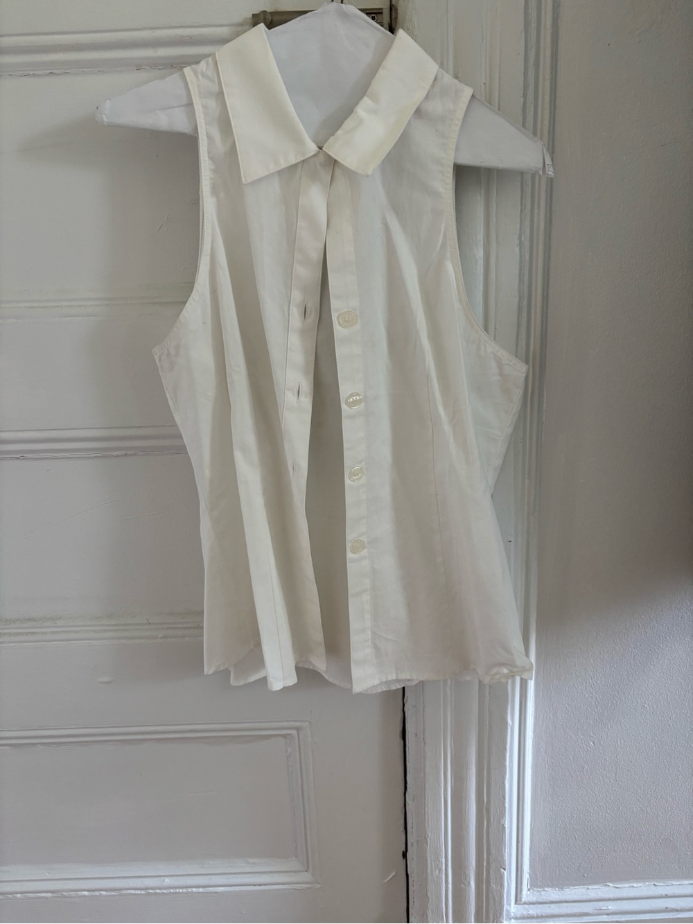 Geel Button Tank - White